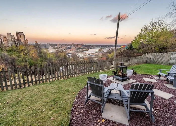 View Sanctuary With Hot Tub Pittsburgh